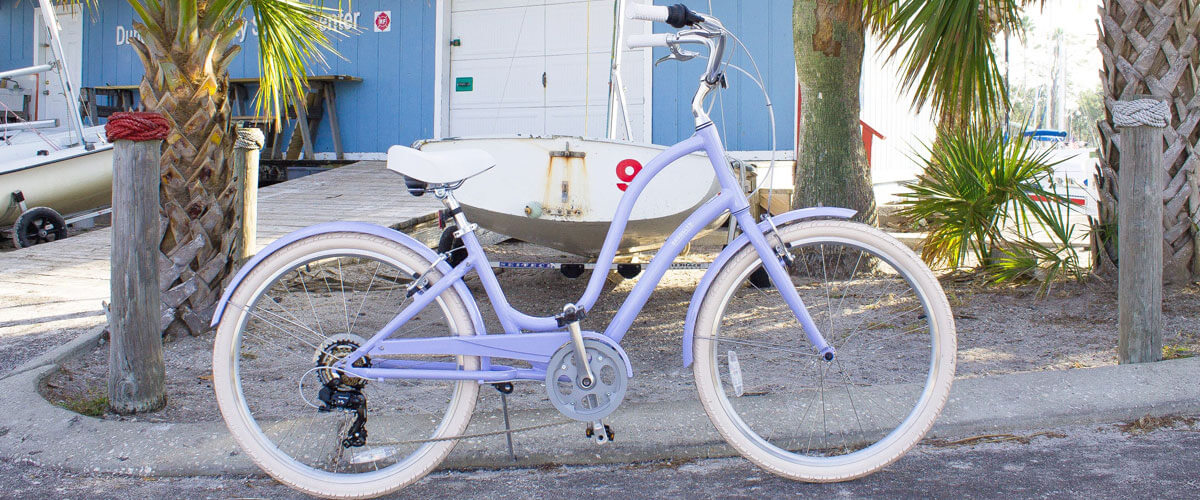 key characteristics of cruiser bikes